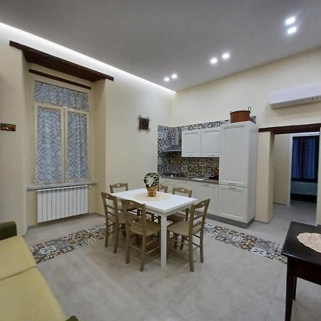 شقة Dimora Lazzarella نابولي المظهر الخارجي الصورة
